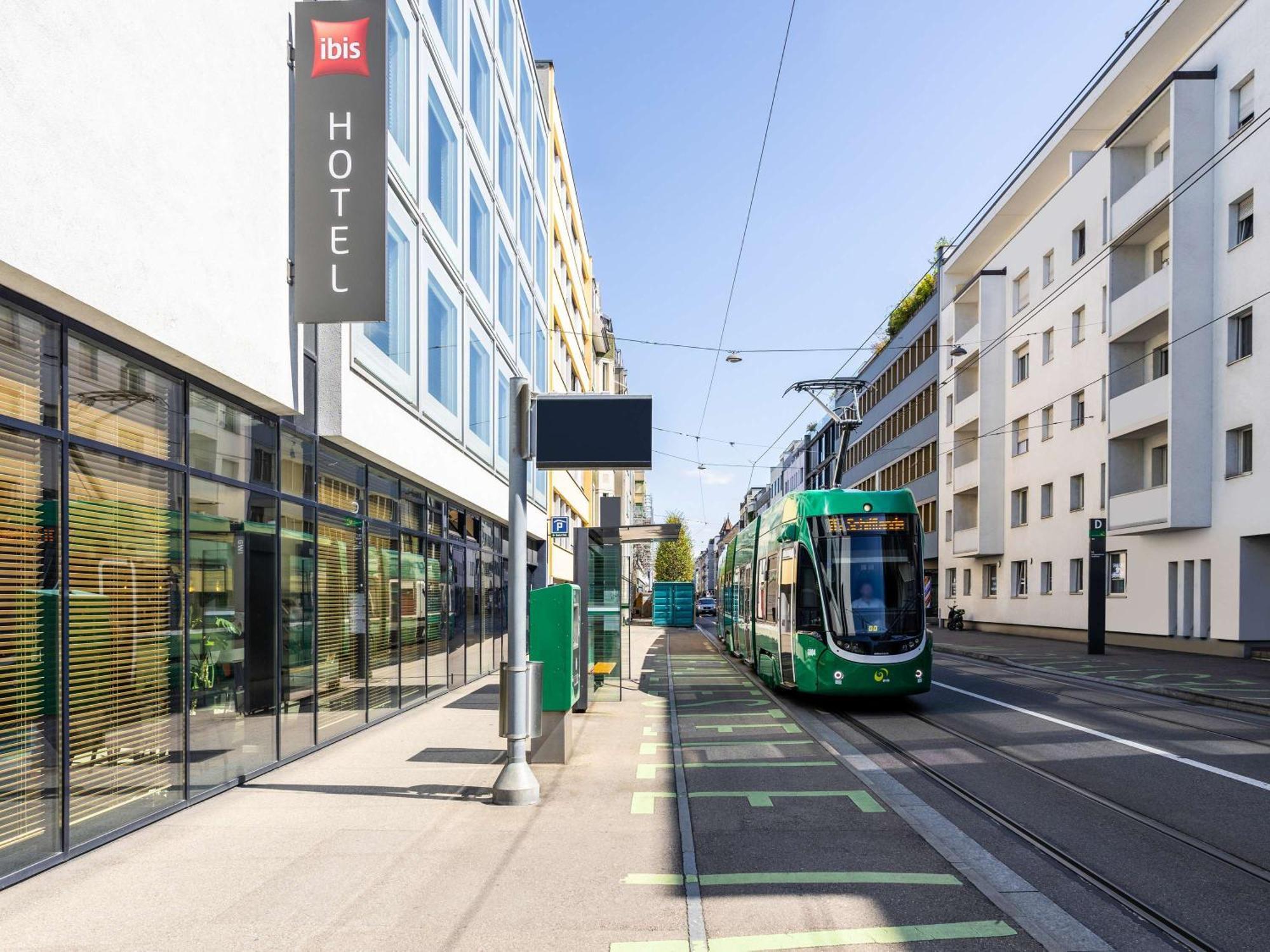 Ibis Basel Bahnhof Hotel Exterior photo